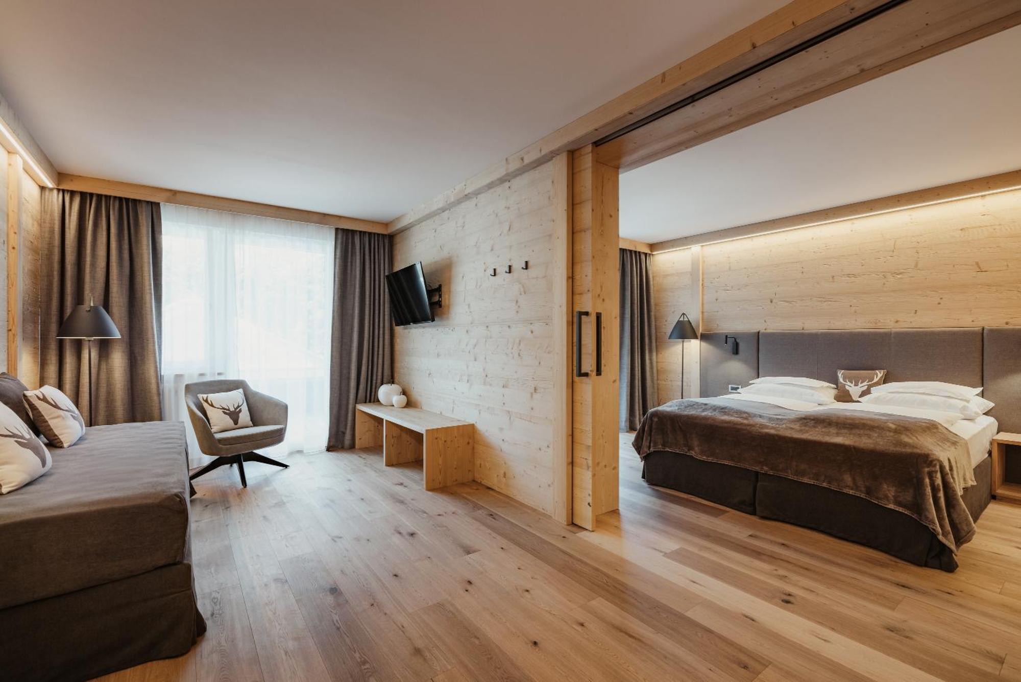 Hotel Antines Ла Виля Екстериор снимка