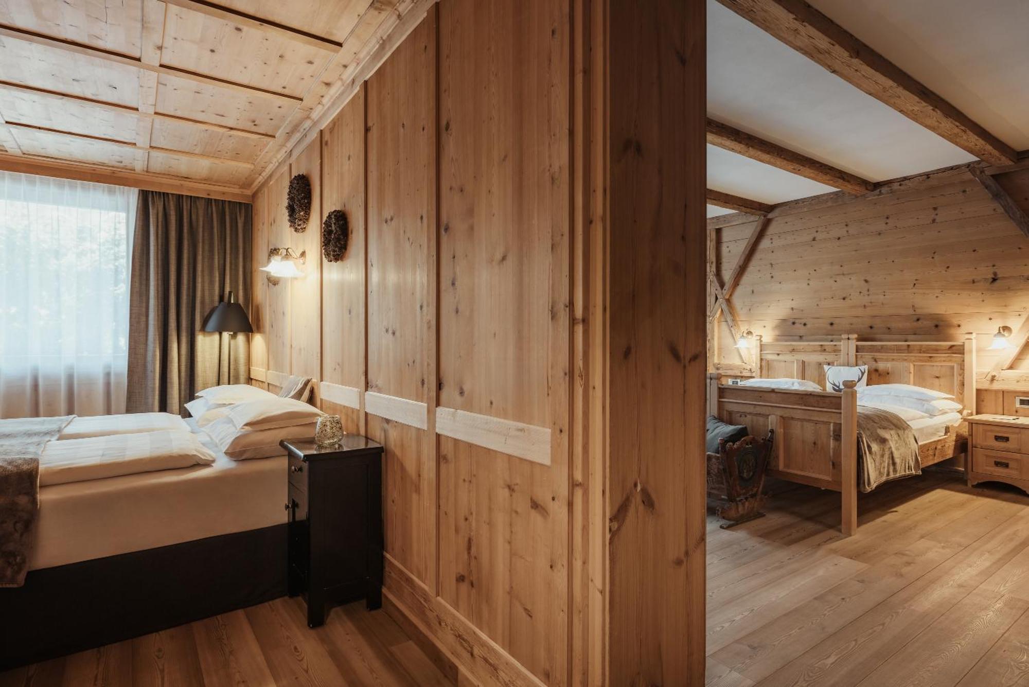 Hotel Antines Ла Виля Екстериор снимка