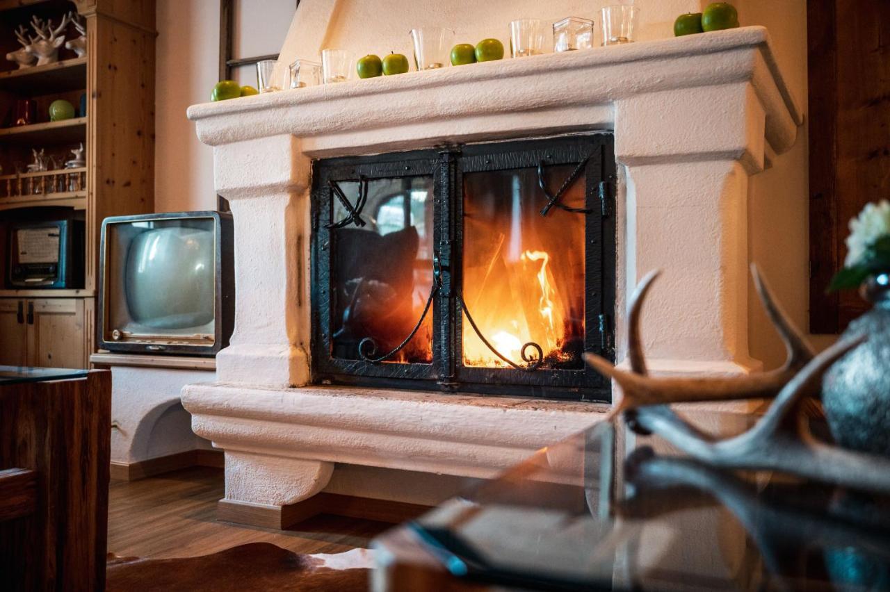 Hotel Antines Ла Виля Екстериор снимка